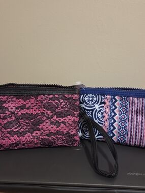 London Soho New York Cosmetic Bags